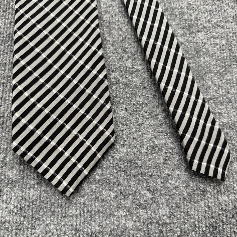 Giorgio Armani Mens 100% Silk Tie Black Silver Made in Italy Pre-own Excellent